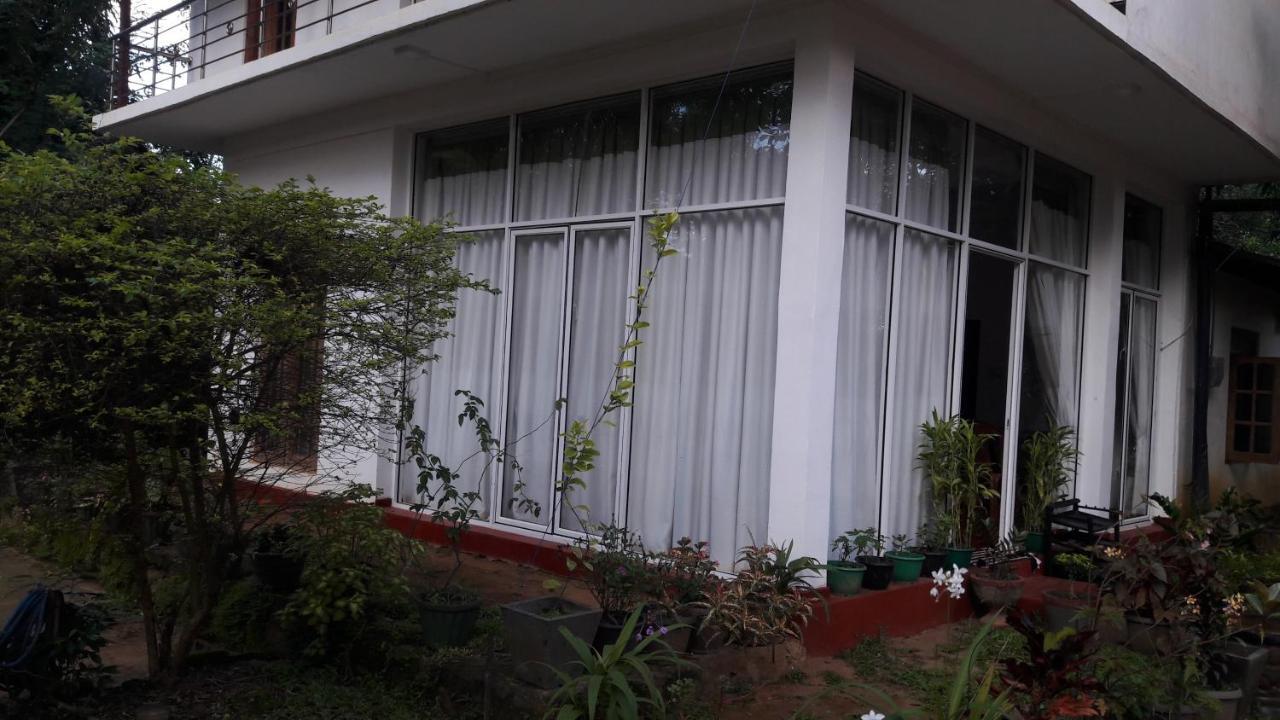 Habarana New Star Homestay Exterior foto